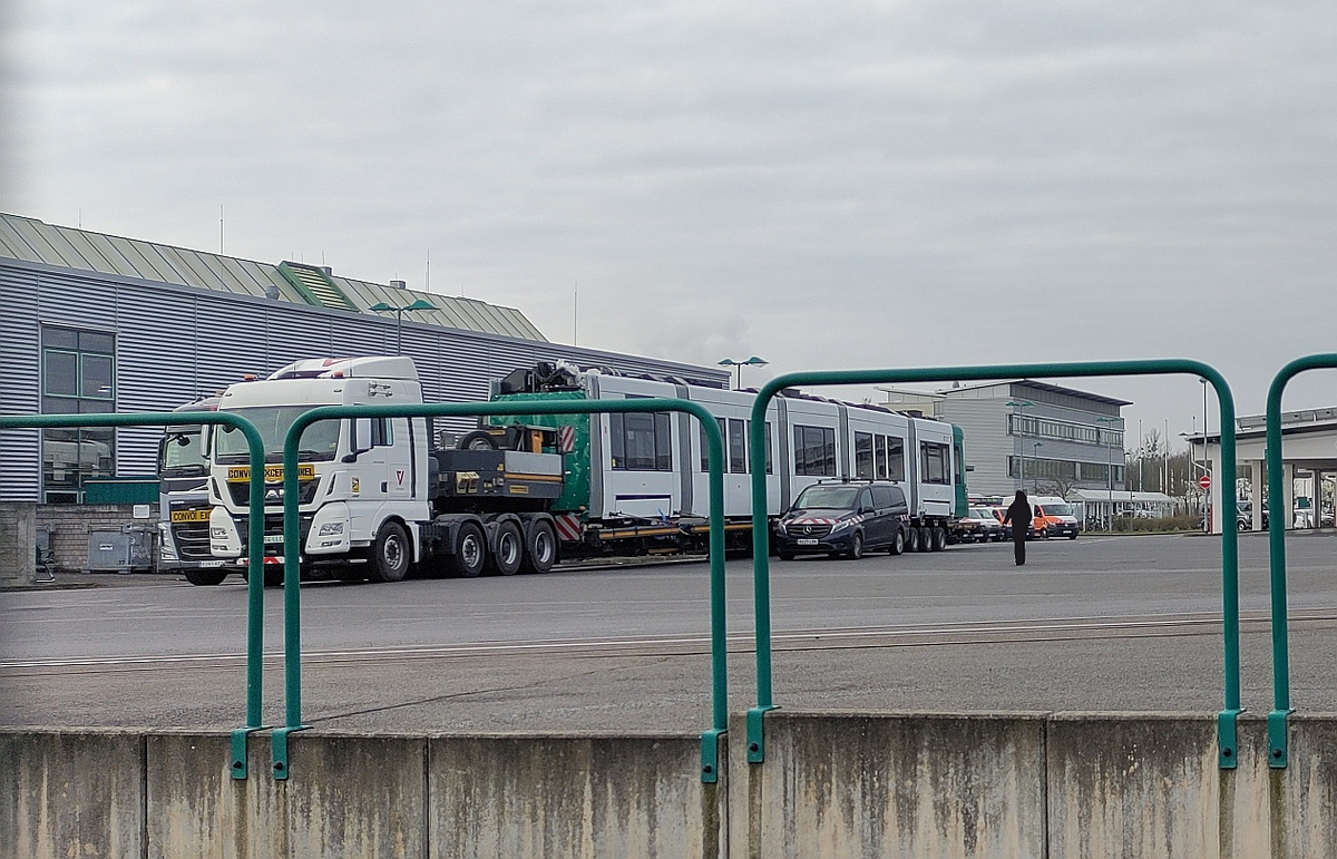 Stadler Tramlink ViP klein.jpg
