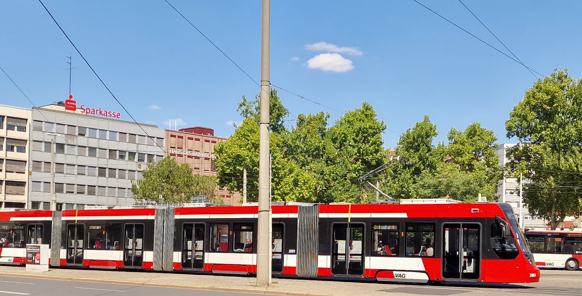 Tram1.jpg