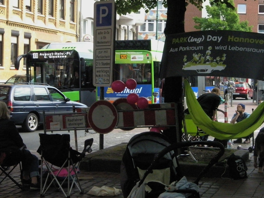 20160521 Solaris E-Bus beim Parking-Day.jpg