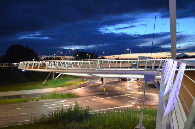 Hovenring-night-shot.jpg