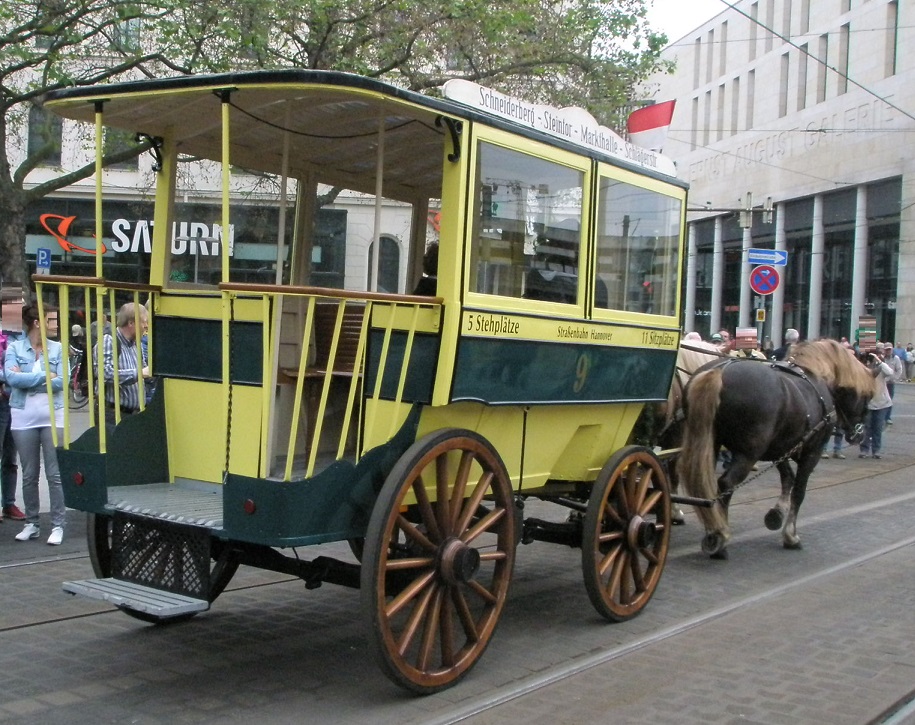 Tramparade 2017 Pferdeomnibus.jpg