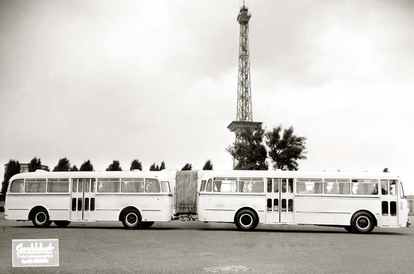 1953-gaubschat-gelenkbusse.jpg