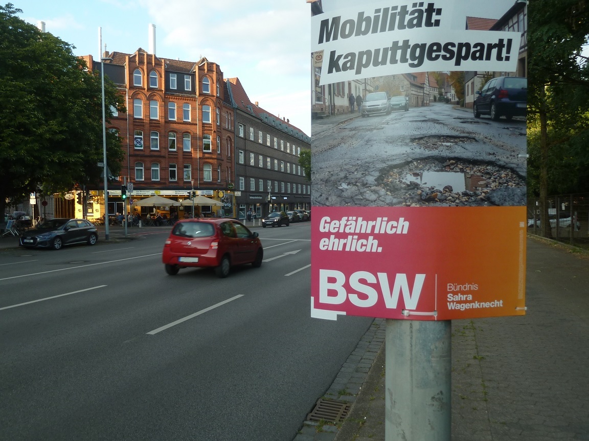 Hannover-Wahl26 BSW Mobilit�t kaputt gespart Schlagloch.jpg