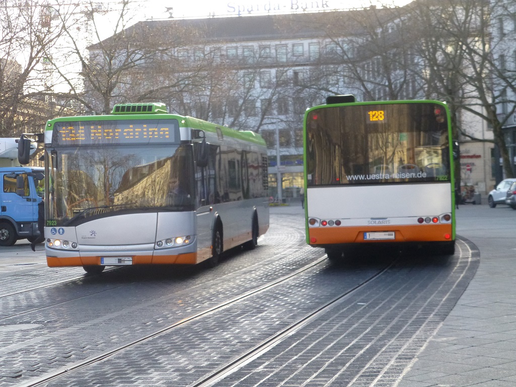 Proj 10 17 Ausschilderung Ernst-August-Platz Abfluss.jpg