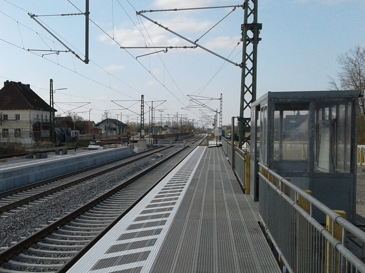 Bahn_VDE8_Eggolsheim-Neuses_2022-03-27_1600_Detail.jpg