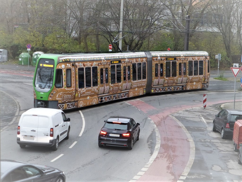 TW 3000 Lebkuchen-Bahn bearb..jpg