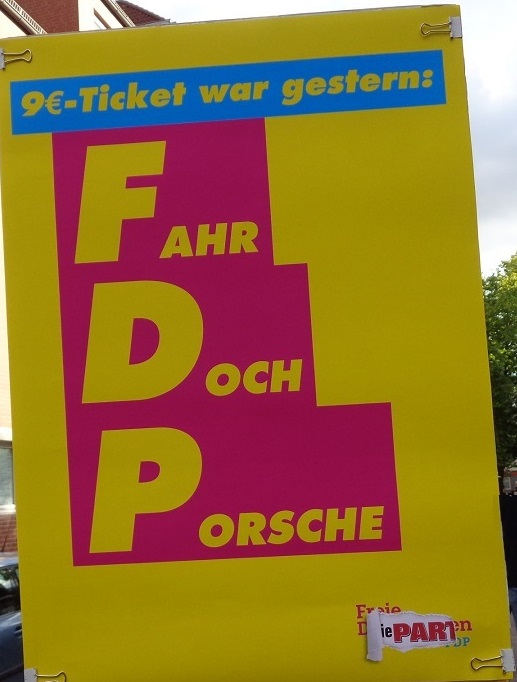 Fahr doch Porsche Die Partei.jpg