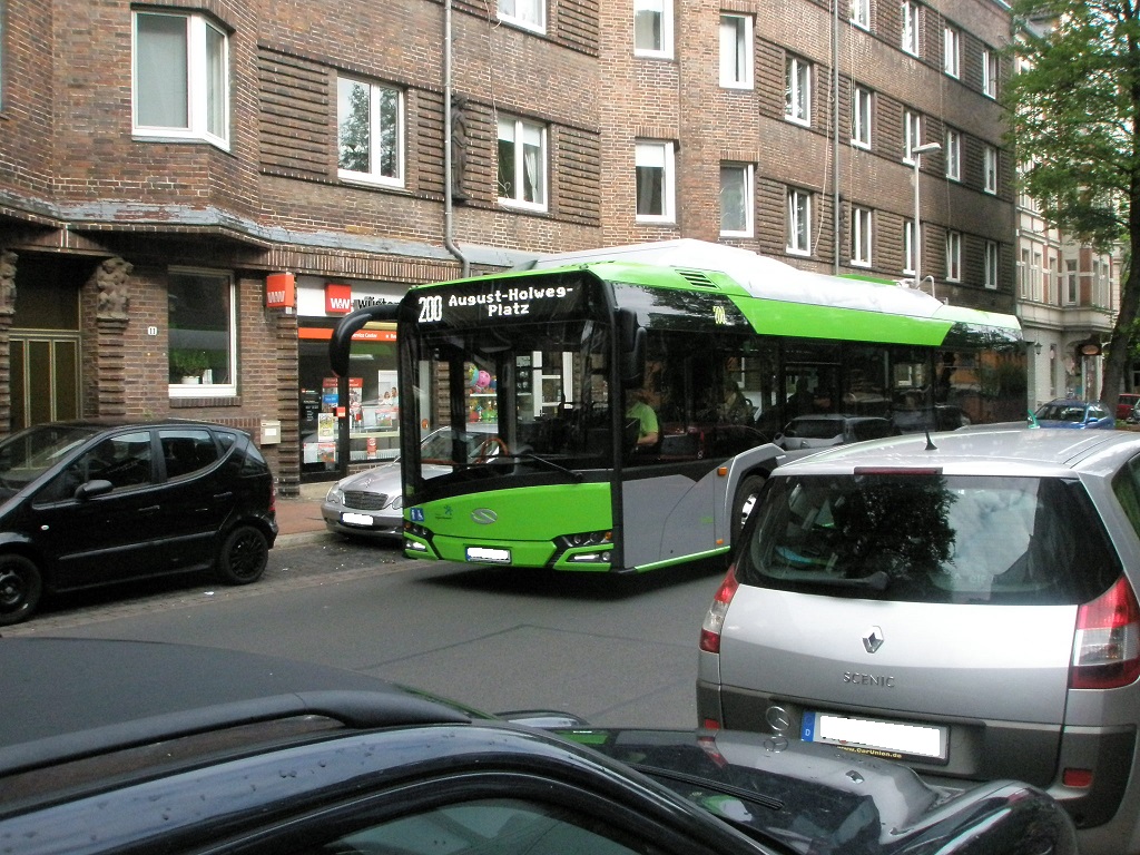 2016 Mai Solaris Batterie-Omnibus in Linden-Mitte.jpg