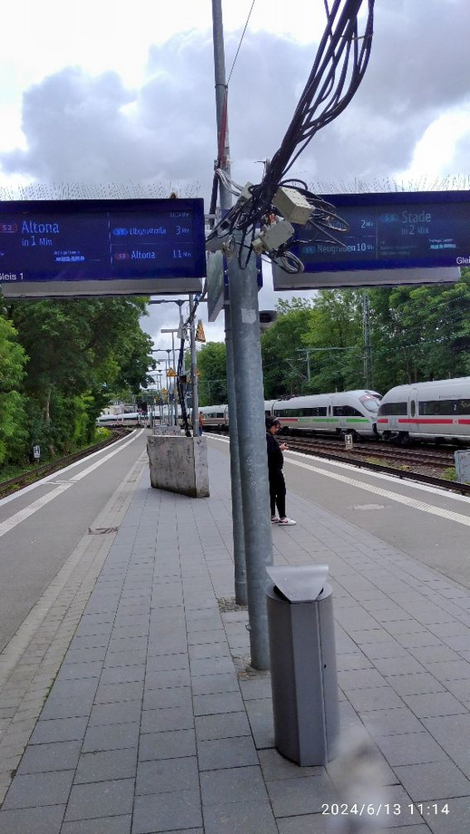 5 S-Holsten E-Kabel Ende Bahnst.jpg