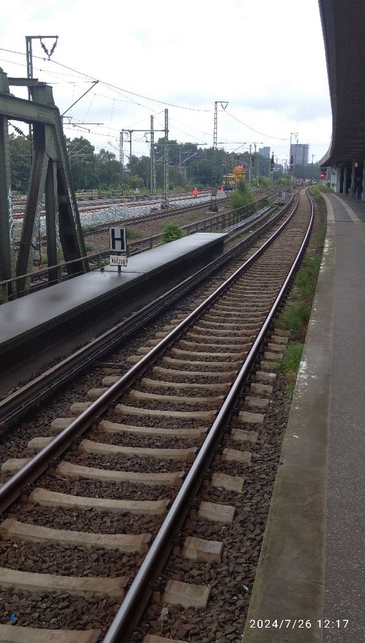 26.07.24 12 Uhr Venloer Br. Oberleitun.jpg