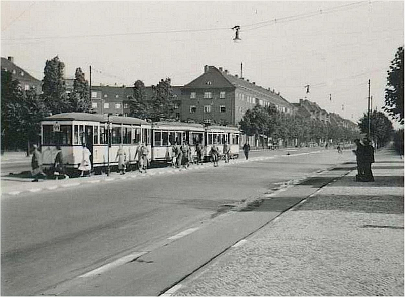 Straßenbahn in Lichtenrade www.bahninfoforum.de