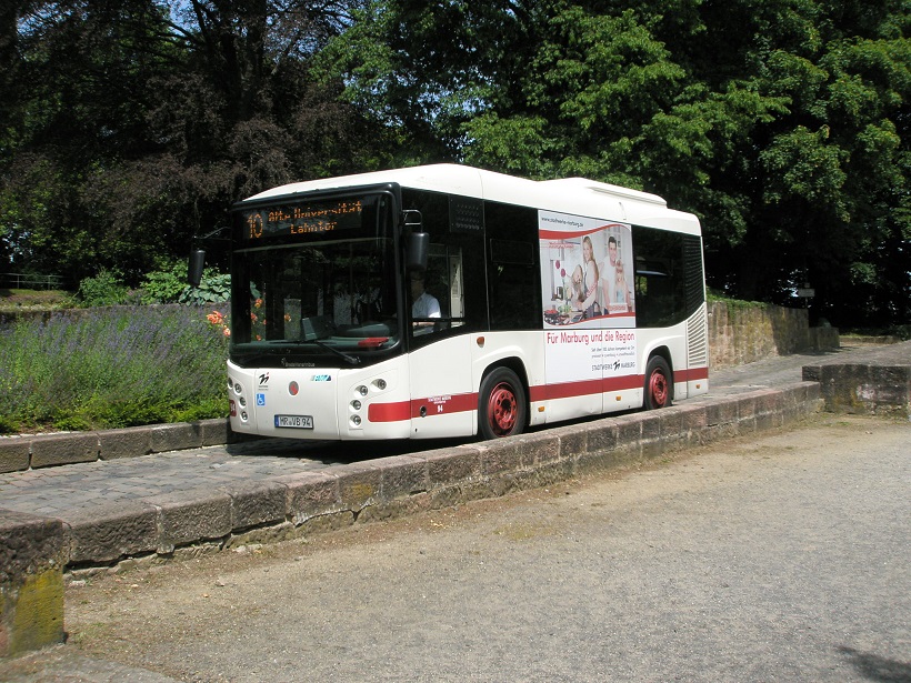 Marburg Bus zum Schlossberg.jpg