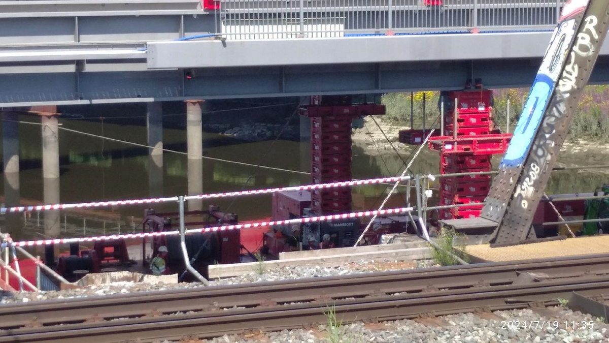 Vonloer Brcken Ponton.jpg