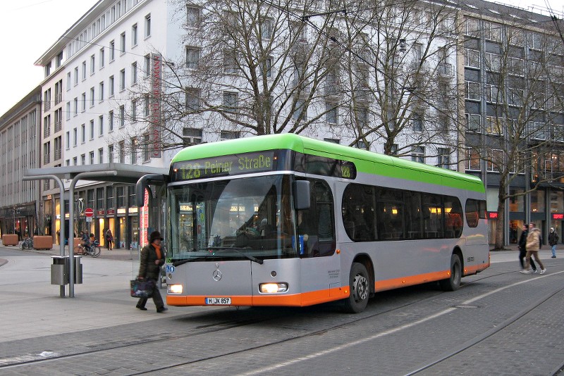 Omnibus mit kneeling dc_1200x920.jpg