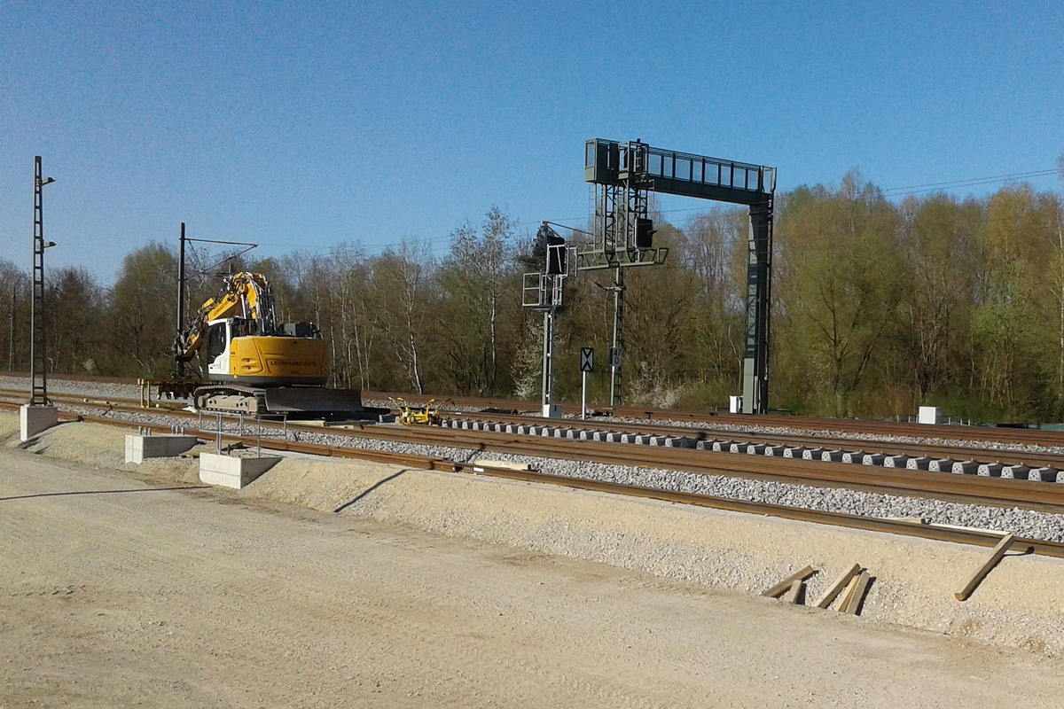 Bahn_VDE8_Altendorf_2025-04-06_rsz.jpg