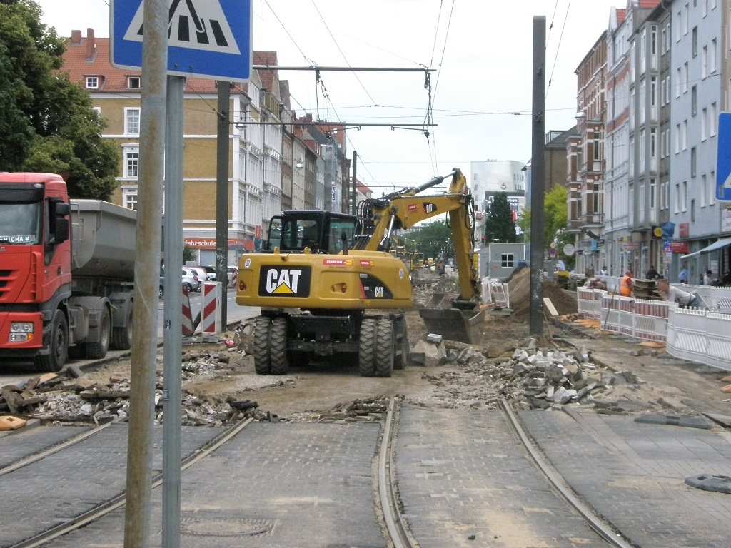 Proj 10 17 20160624 Entfernen alte Gleise Goethestr.jpg