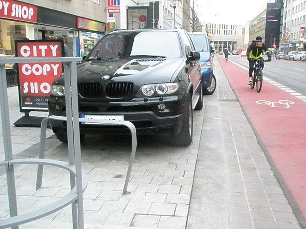 Proj 10 17 Dez 2016 Fahrradbgel beschdigt.jpg