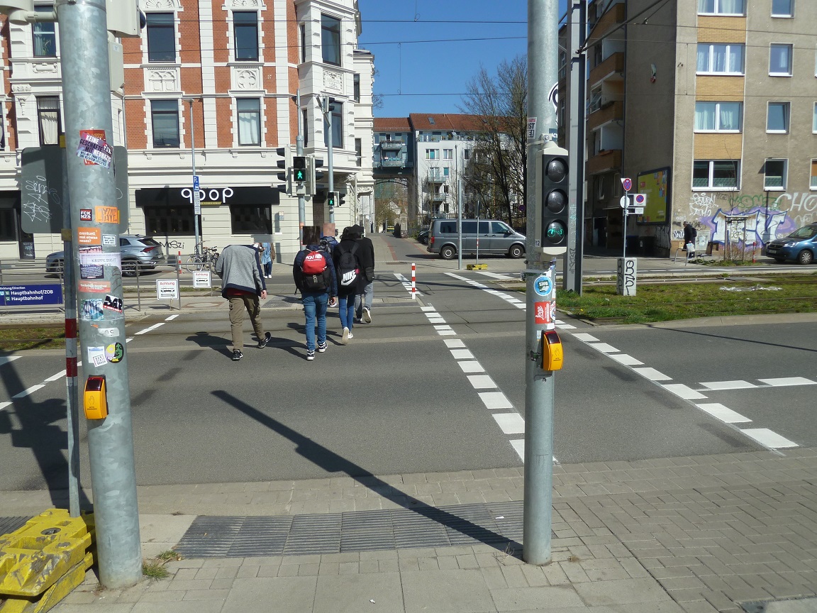 Proj 10 17 20250320 Ampel H Glocksee neue Markierung.jpg
