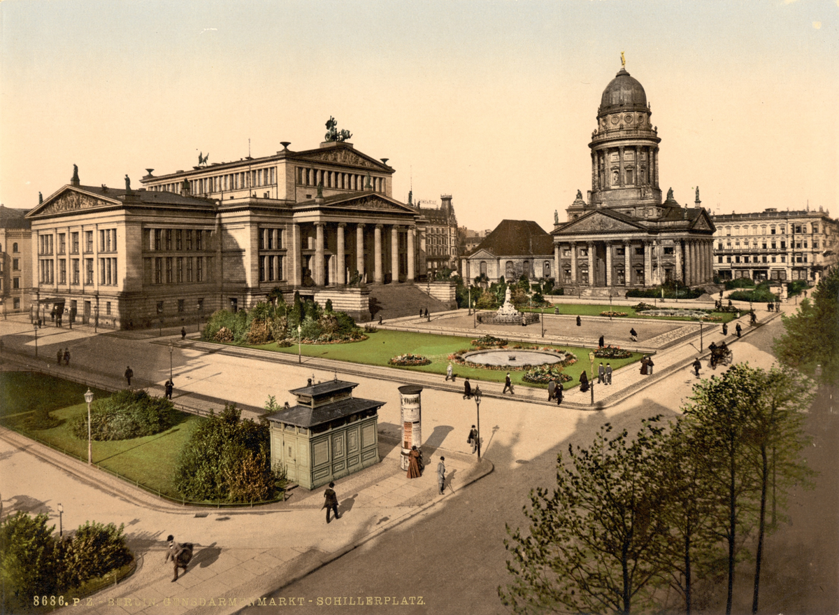 Berlin_-_Gendarmenmarkt_-_around_1900.jpg