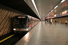 220px-Prague_metro_station_Nadrazi_Holesovice.jpg