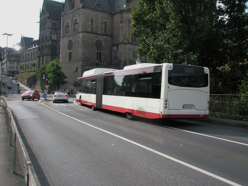 2016 Juni Marburg Neoplan-Bus 2.jpg