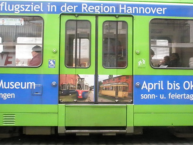 Werbung auf Busse und Bahnen Straenbahnmuseum-Werbung.jpg