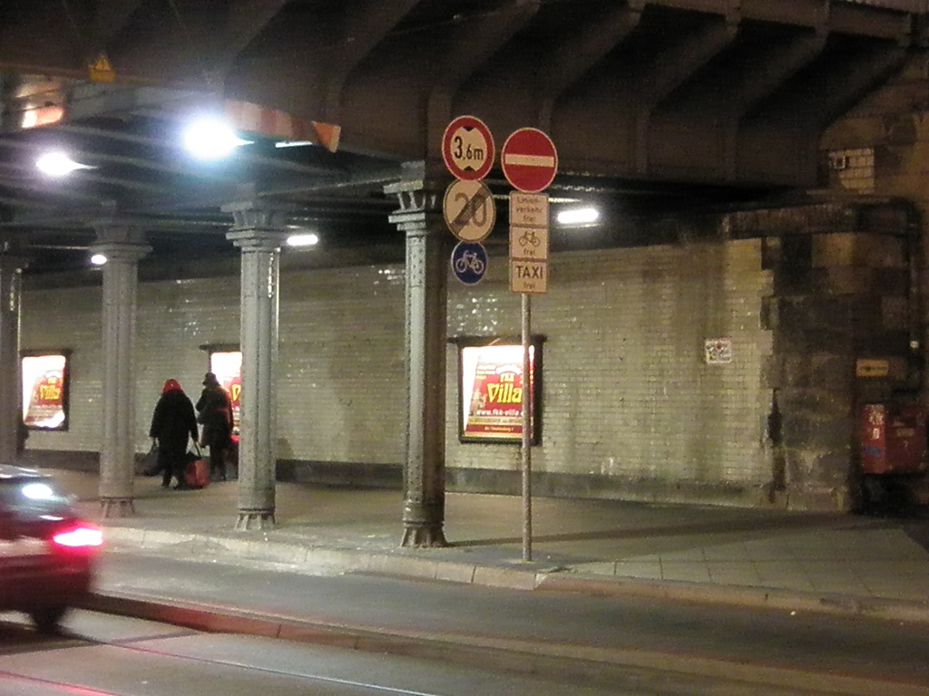 Proj 10 17 Ausschilderung Einfahrt Posttunnel.jpg