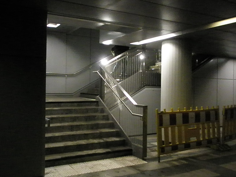 Proj 10 17 Aufgang zum neuen Endpunkt Jan 18 neue Treppe.jpg