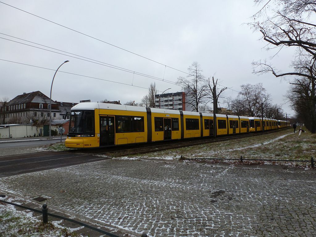 49127609cv.jpg