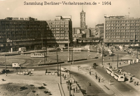 Alexanderplatz_1964.jpg