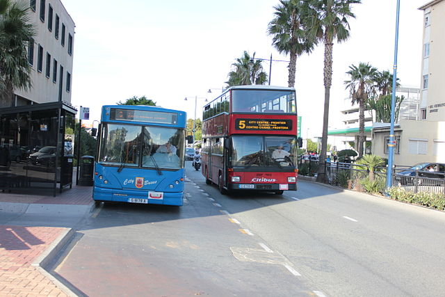 640px-Buses_on_Winston_Churchill_Avenue.JPG