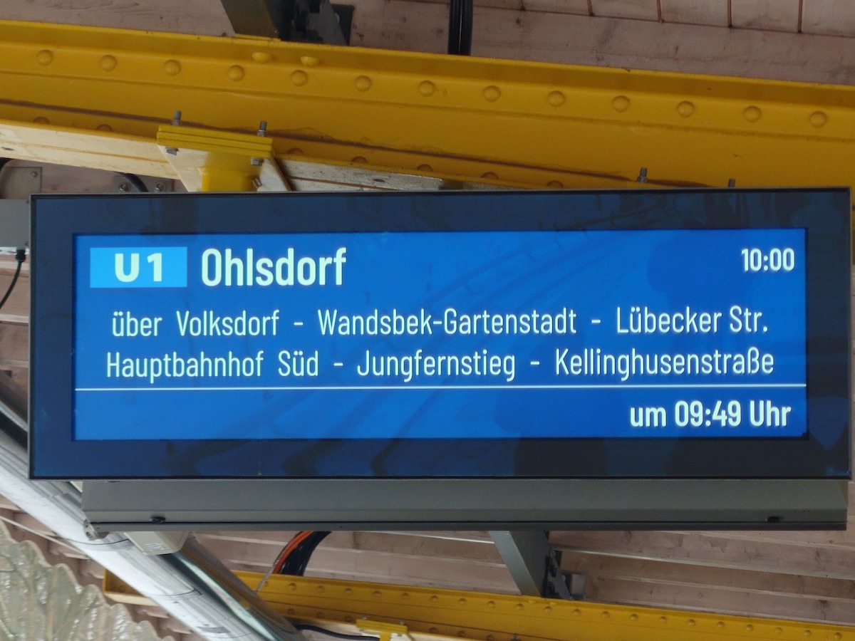 Zielschild U-Bahnsteig red.jpg