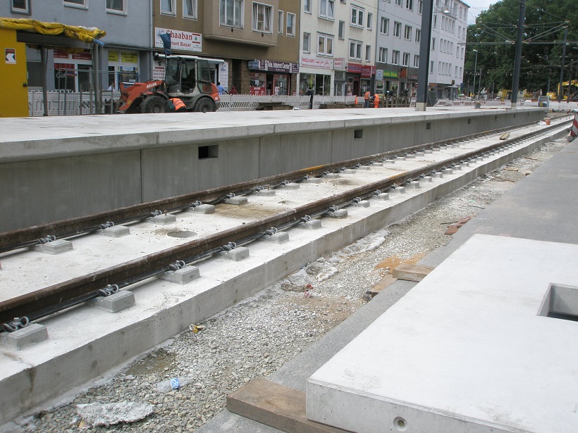 Proj 10 17 20160801 Hochbahnsteig Goetheplatz im Rohbau.jpg