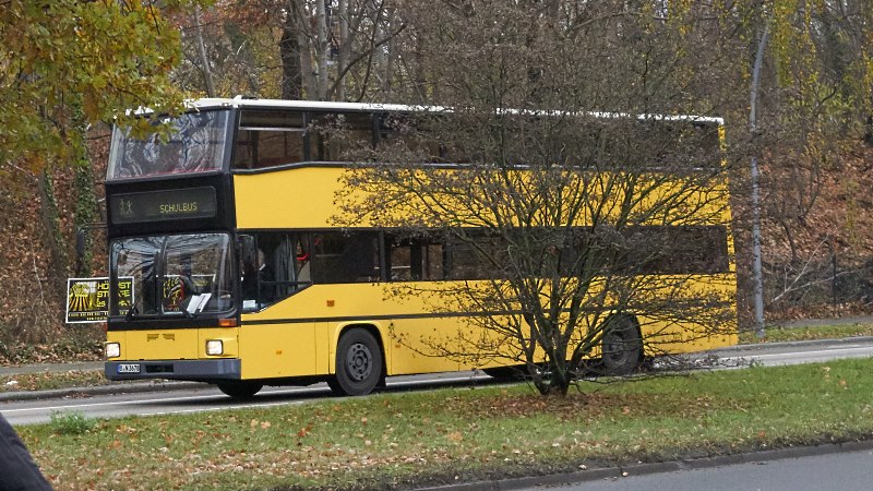 3678-20161117-Schulbus.jpg