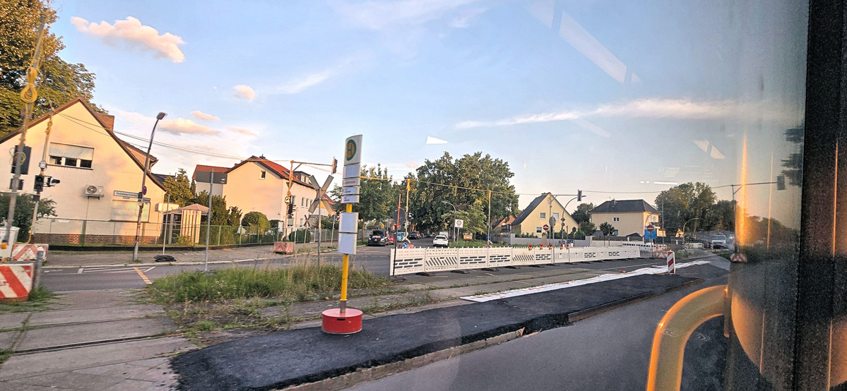 2025-07-28-m11+172-haltestelle-glockenblumenweg-richtung-nordosten-2.jpg