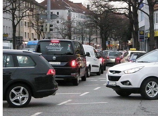 Moia Fahrzeug 3-2018 Marienstr.jpg