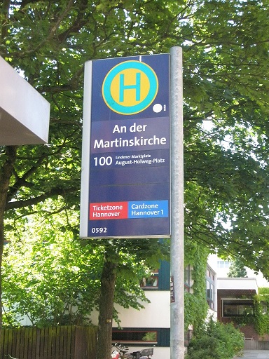 20140605 Warnblinkhaltestelle An der Martinskirche gegen Fahrtrichtung.jpg