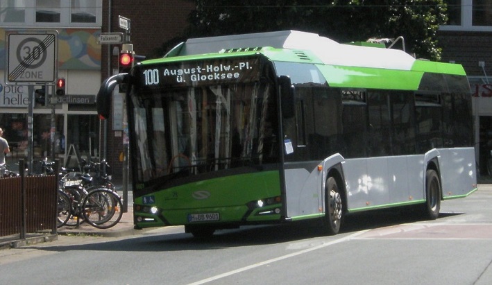 2016 Solaris E-Bus Lindener Marktplatz Front.jpg