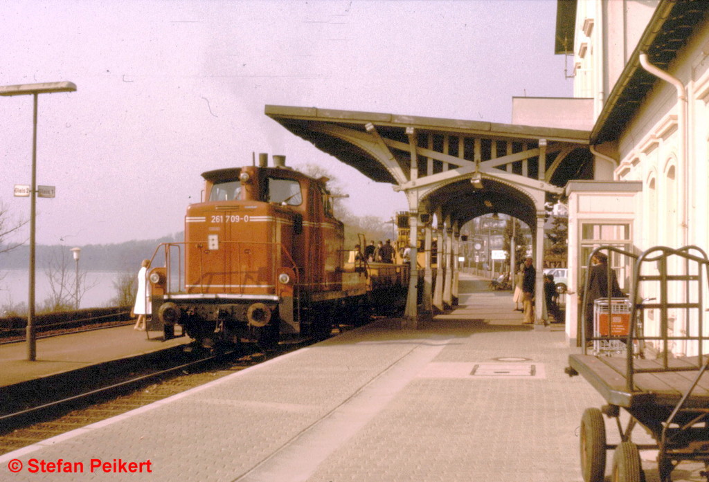 P3-Ploen-1980-04-001.jpg