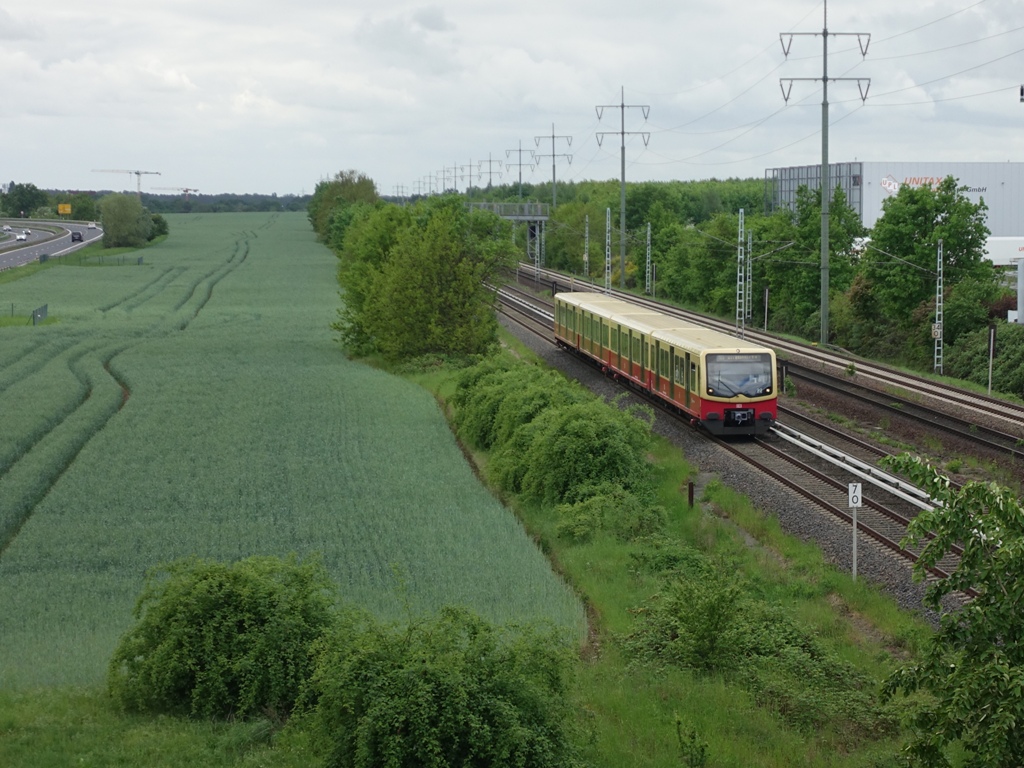 S9-Sch-nefeld-Br-cke-2.jpg